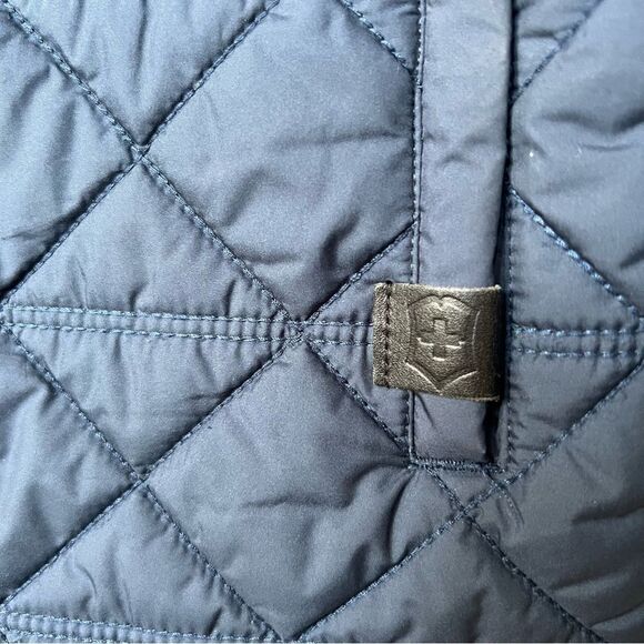 Victorinox Navy Blue Bernhold Quilted Jacket Small Original Swiss Army Knife - Picture 6 of 15